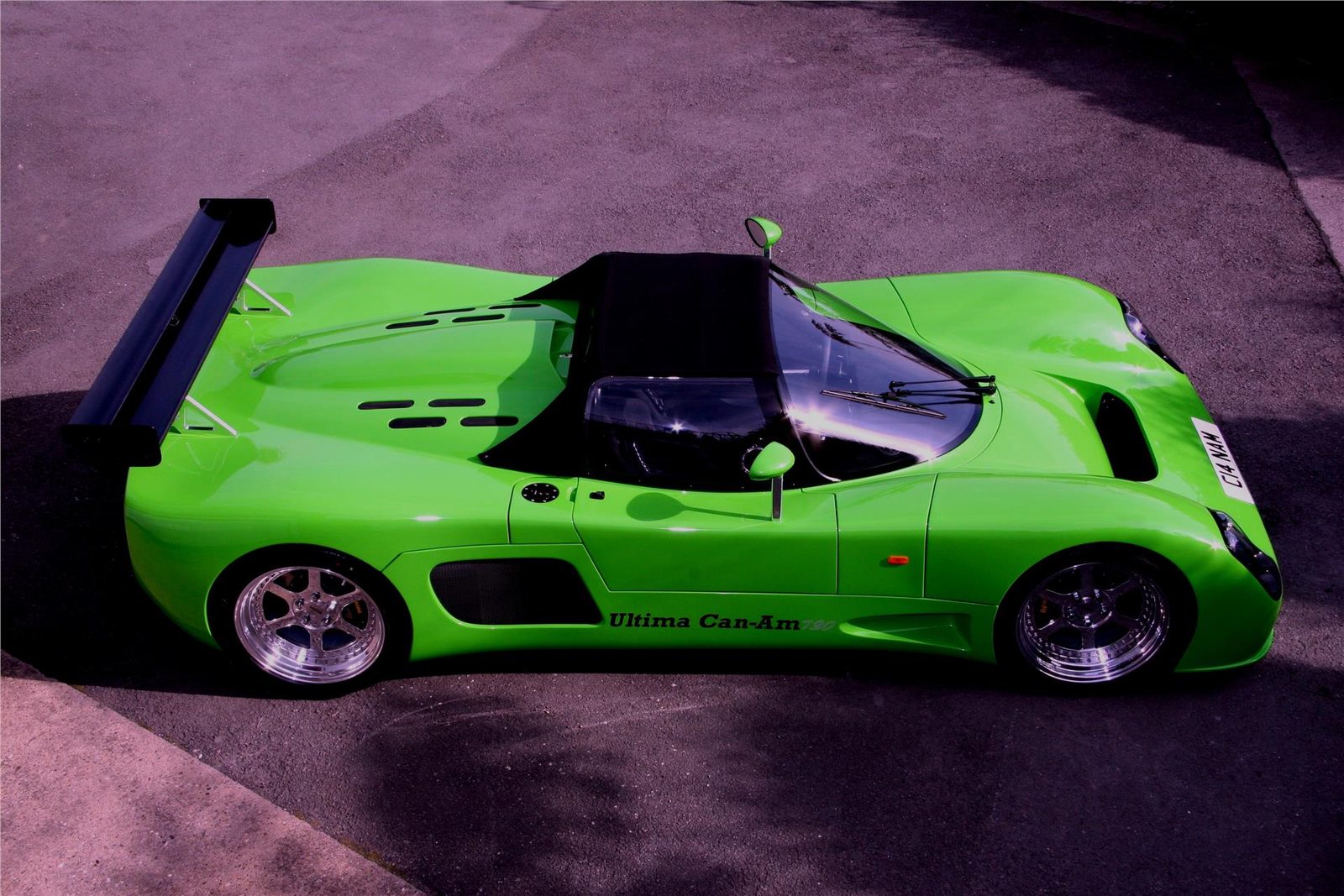 Green Ultima Can-Am seen from above