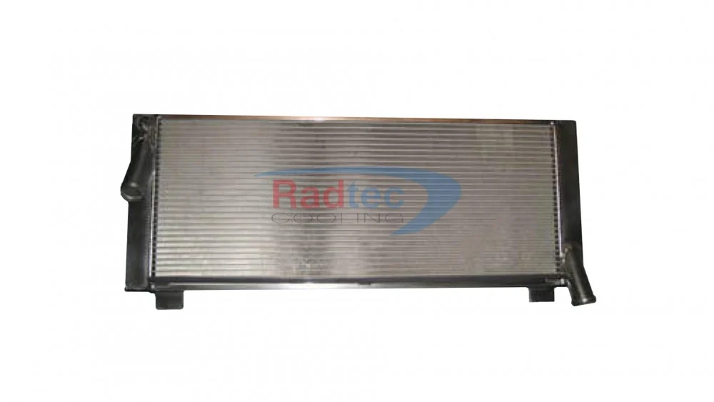 Front face and end tanks of the Ultima 62 mm radiator.