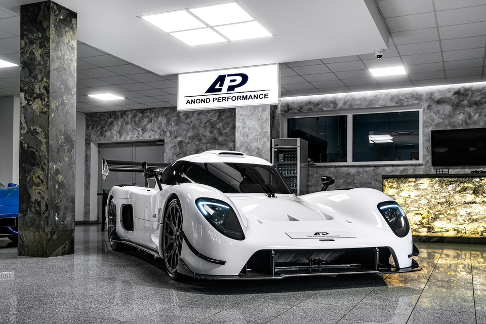 Lead dealer photograph for the 2024 Ultima RS at ANOND Performance
