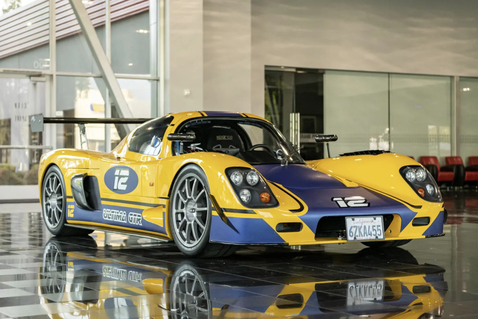 Lead advert photograph for 2003 Ultima GTR on Bring a Trailer