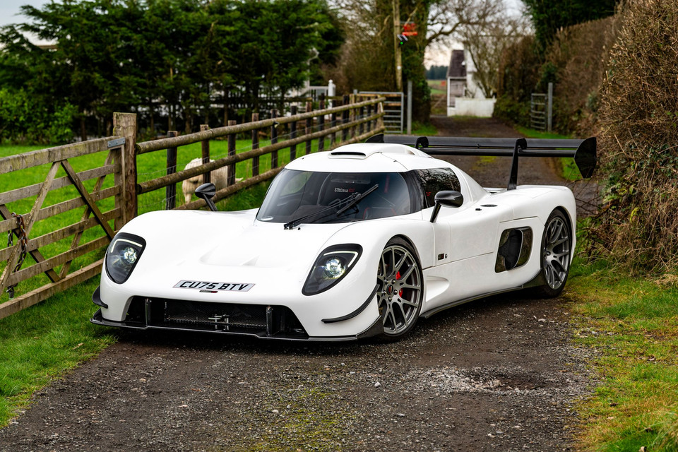 Lead advert photograph for 2025 Ultima RS on CLASSIC.COM