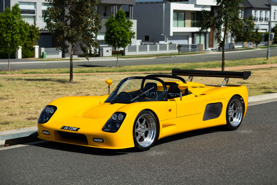 Lead advert photograph for 2014 Ultima Can-Am on CLASSIC.COM