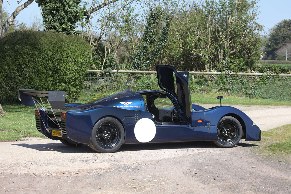 Lead advert photograph for 2002 Ultima GTR on CLASSIC.COM
