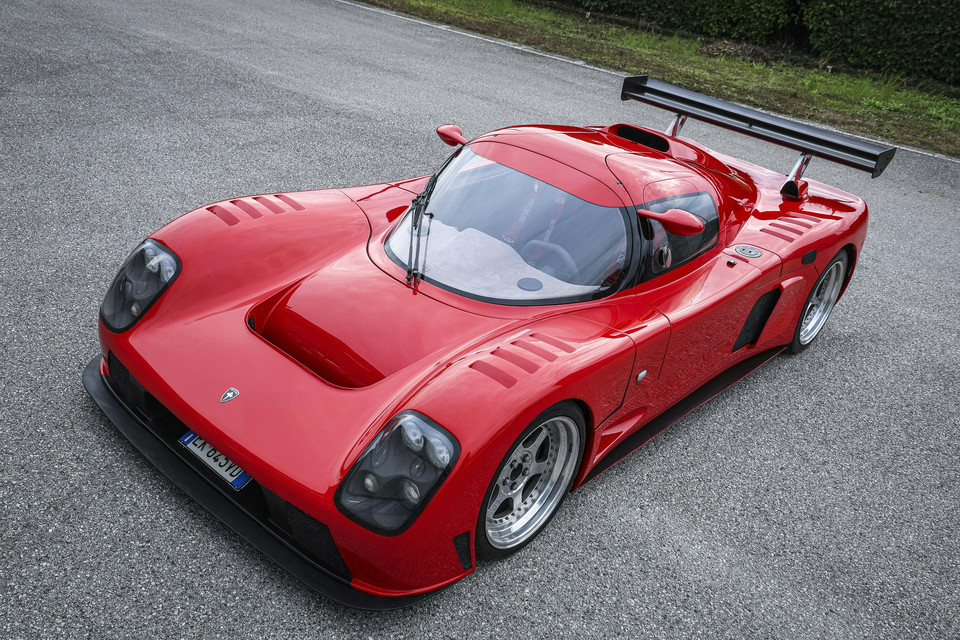 Lead advert photograph for 2001 Ultima GTR 720 on Collecting Cars (record via CLASSIC.COM)