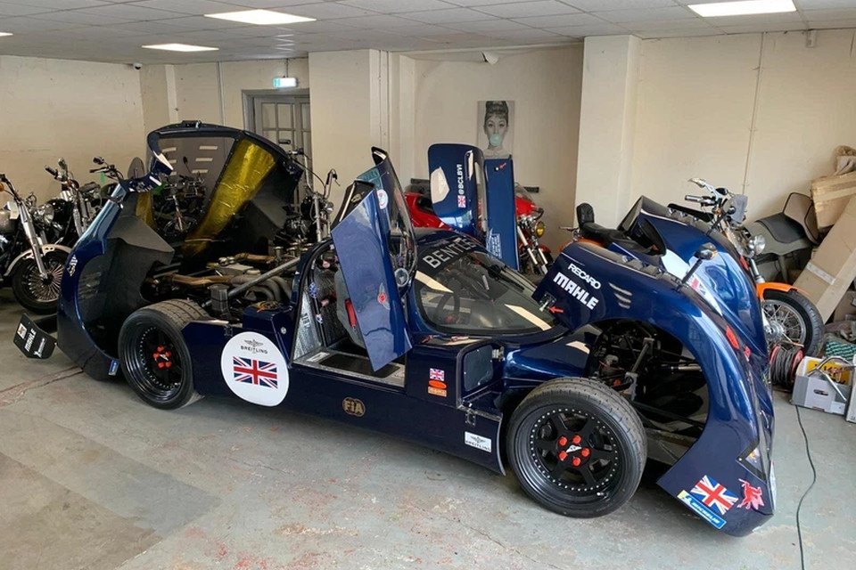 Lead dealer-page photograph for the blue 2002 Ultima GTR Bentley 24 Hour Le Mans recreation