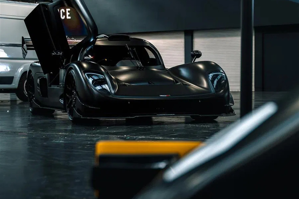 Exact advert lead photograph: 2026 Ultima RS LT4 — unregistered, pre-IVA